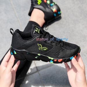 Hot Sale Comfortable Basketball Shoes High Training Boots Ankle Boots Outdoor Men Sneakers Sport Shoe v7