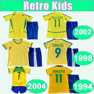 1994 BrAZiL Kids Kit Soccer Jereys ROMARIO 1998 RONALDO ROBERTO 2002 RONALDINHO 2004 ROBINHO Home Maglie da calcio Uniformi a maniche corte