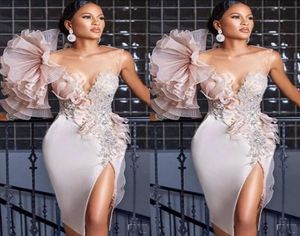 2021 Sexy Short Cocktail Dresses Blush Pink Lace Appliques Beaded Flowers Side Split Satin Knee Length Party Gowns Homecoming Prom5827954
