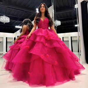Ruffles tier prom klänningar 2024 spaghettirem med blomma söt 15 klänning skiktad tyllboll klänning vestidos de novia