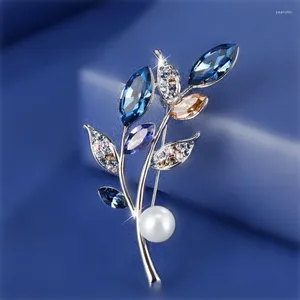 Broscher lyxiga kristallbukett trendiga strass blomma brosch stift för kvinnor korsar dräkt tröja klädtillbehör gåva