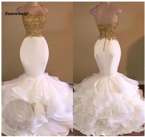 Casamento sexig sjöjungfru aftonklänningar guldapplikationer spets rufsar tiered prom klänningar dragkedja öppen rygg robe de mariee3433284