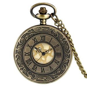 Pocket Watches Retro Bronze Hollow Flip Quartz titta på romerska siffror Gulduppringning Fashionabla och hållbara kedjehängen halsbandsgåvor221a