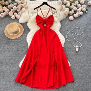 Casual klänningar kläder kvinnor sexig röd maxi klänning djup v hals klippt ut rygglös ärmlös snörning split chic long vestido mujer qd447