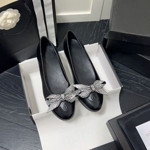 Espadrilles tasarımcı ayakkabı lüks spor ayakkabı kadın gündelik ayakkabı tuval gerçek deri loafers klasik tasarım botları terlik slaytları marka w506 003