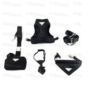 Üçgen Rozet Köpek Pets Pets Harnesses Constor Lesh Set Açık Schnauzer Teddy Bulldog Cat Siyah Kurşun Compors261g