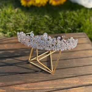 Braut einfache Krone Kristall voller Zirkon Tiara koreanische Prinzessin Geburtstag Hochzeit Haarschmuck 240307