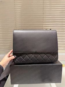 Designer de alta qualidade senhora bolsa de aba preta com super grande capacidade mulheres mensageiro sacos pochette bolsa de couro bolsa de luxo bolsa de ombro