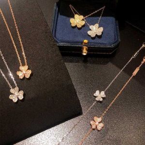 V Necklace S925 sterling silver necklace with micro diamond clover collarbone chain and Korean versions cool and cool style pendant light luxury interne