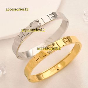 Bangle bracelet jewelry Bangle Designer 2024 Bracelet Bangle Charm Bracelet Fashion Bracelets for Women Inlay Crystal Rhinestone Letter Jewelry Plated Stainless