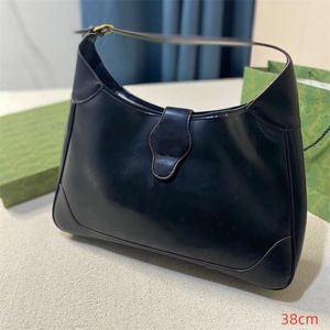 Borsa firmata Borsa sottobraccio Hobo Borse con manico superiore Pelle bovina da donna Borse a tracolla a spalla di lusso nuove di zecca Borsa con patta con logo in metallo Lettera in rilievo