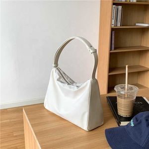 HBP Non-Brand Einfache modische Seitentaschen für Mädchen, Schultertasche aus Nylon, Designer-Damen-Kuriertasche, schlichte, billige Umhängetaschen