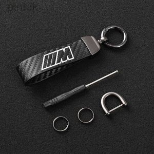 Keychains Lanyards High-Grade Leather Car KeyChain 360 Degree Rotating Horseshoe Key Rings For bmw m E30 E36 E46 X3 X5 Car KeyChain Car Accessories ldd240312