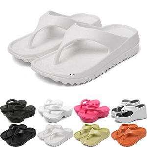 Tasarımcı Slaytlar Sandal Terlik Q1 Sliders Erkekler için Kadınlar Sandalet Slayt Pantoufle Katırlar Erkek Dikişler Eğitmenleri Flip Flops Sandles Renk29 Gai