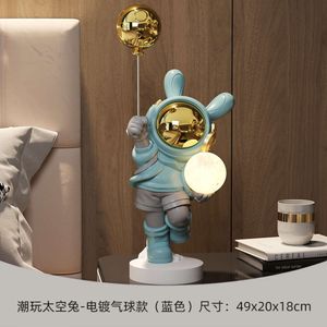 regalo per feste di lusso Decorazioni leggere e lussuose per astronauti, decorazioni per la casa, mobili TV in soggiorno, morbidi arredi, foyer, giochi alla moda con astronauti, conigli, ecc.