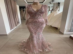 Luxury Dusty Pink Lace Appliqued Mermaid Prom Dresses Vintage Long Sleeves Sequined Pärled Evening Gown Long Formal Party Party Tageant 1662511