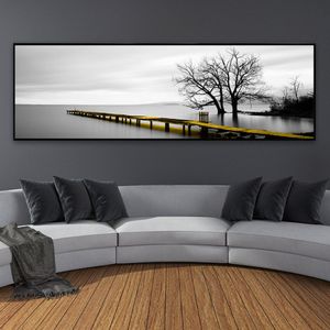 Ruhige Seeoberfläche, lange gelbe Brücke, Szene, Schwarz-Weiß, Leinwandgemälde, Poster, Drucke, Wandkunst, Bilder, Wohnzimmer, Heimdekoration2314