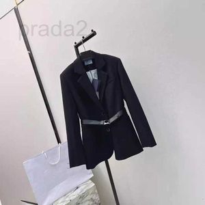 Women's Suits & Blazers Designer 24 Early Spring Fashionable and Elegant Letter Triangle Label Flip Collar Single breasted Waist Slimming Suit Coat P9US