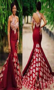 2020 Long Mermaid Bourgogne Kvällsklänningar Lace Applique High Neck African Sexig Formal Party Gown Fit and Flare Dress8734688