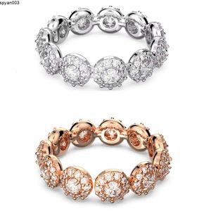 Designer Luxury Fashion Women Round Diamond Ring with Crystal Full Diamond Ring for Women