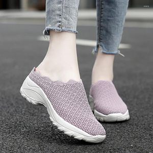 Moda oddychająca 580 swobodne buty dla kobiet spacer Mesh Flat Lady Sneakers Tenis Feminino Summer Shoesty76 TY76 820 TY76