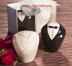 20pcslot10boxes Bride and Groom Ceramic Gift Saltpepper Shaker Party Favors For Wedding Souvenirs Gifts Bridal Favor6782772