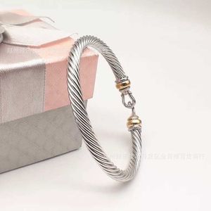 Sweet AA Designer Bangle Hambra Jade Dy Man Popular Twisted Thread Hook Closed Bracelet Y030 105684