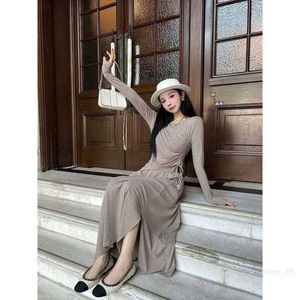 designer 23ss autumnwinter casual fashion letter brooch waist slimming top+half skirt set WT33