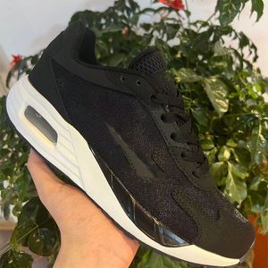 2024 Nuovo Star Sports Scarpe Sports Couple Stile Casual Luxuria SOLO Top Black Rosso Black Red Letter Air Cushion Fashi