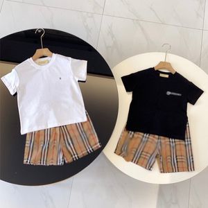 Conjunto de roupas listradas xadrez designer de luxo camiseta saia véu e roupas de bebê fofas carta infantil terno de manga curta conjunto de roupas de verão vestido de algodão para meninas