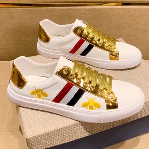 Lyxdesigner Little Bee White Shoes Mens Board High Edition Leather Casual Gold Embroidery Trainers 4CKK