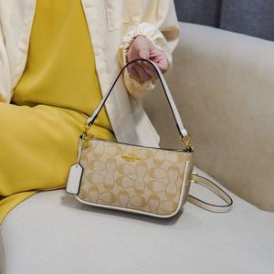 Crossbody Bag Designer Best-selling Brand Underarm Bag New Texture Printed Mommy Simple and Fashionable Handheld Single Shoulder Handbag