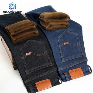 Homens inverno velo quente jeans marca moda calças de negócios retro clássico denim outono casual estiramento magro 240227