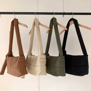 HBP Non-Brand Head Factory Wholesale Korean Puff Bag Fashion Nylon Cotton Crossbody Magnetic Buckle Stitching For Women