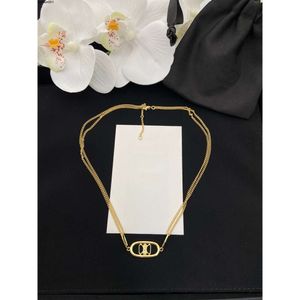 Womens JewLery Necklace Designer för Women Pendant Halsband Luxury Classic Woman Jewelry 46S896Bra.35or Gold Color Brass 5 Styles With Box
