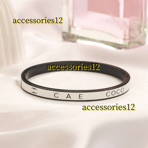 Bangle Womens Gold Curb Bracelet Designer Black Bracelet Brand Unisex Letter Leather Bracelet Vintage Design Jewelry Bracelet Gift Stainless Steel Bracelet 2024