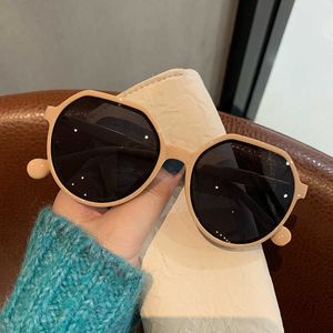 Neue Damen-Sonnenbrille im Instagram-Stil mit modischen Gläsern mit großem Rahmen, UV-beständig und hochwertiger Sonnenbrille
