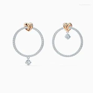 Orecchini a bottone 2024 Set di gioielli di moda a forma di cuore Simpatico amore di cristallo da donna Regalo di lusso fresco romantico selvaggio