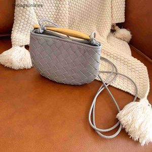 고급 Bottegs Venets Jodie Bag Sardine Bag Woven Real Leather Grey 만두 여성 크로스 바디 질감 원본 1 : 1 로고