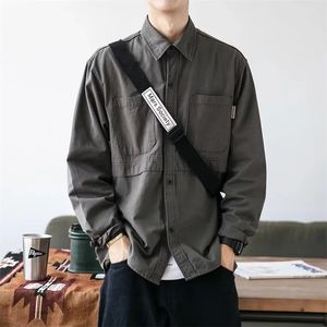 Autunno Y2K giapponese manica lunga cargo camicie da uomo casual vintage camicetta esterna 2023 oversize Baggy Camisa sociale 240306