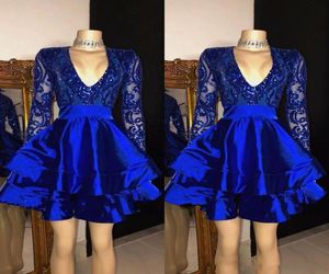 Błyszcząca królewska niebieska sukienki z domu krótkie suknie balowe długość kolan długie rękawy cekinowa sukienka koktajlowa 7784004