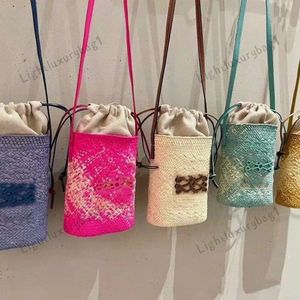 Mini Straw Mobile Phone Bag Designer حقيبة دلو صغيرة من Women Crossbody Bag Summer Beach Bag Baggs Hand Handbags Fashion Pocket Bags Holiday 240312