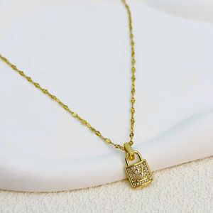 Necklace Designer Jewelry Pendant Necklaces styles Heart Gold Silver Rose Plated Link Chain White lucky flower of pearl for Women