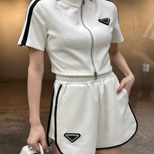 Designer Womens Tracksuits Triangle Decoration Fashion Casual Summer Womens Color Collision Short Slim Zip Cardigan T-shirt Shorts Two Piece Set