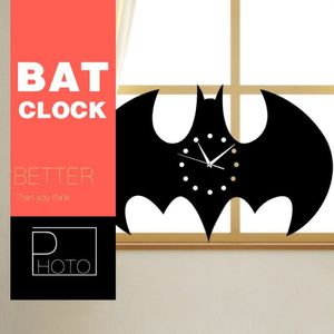 Zegar 3D Kształt nietoperzy Dzieci Kalkomanie sypialnia RELOJ de Pared Cyfrowe zegarki ścienne Wakacyjne Wakacyjne wystrój Batman Salon Clock 3521CM274S