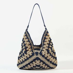 New Fashionable Paper Rope Grass Woven Bag with Hollow Square Flower Big Triangle Contrast Knitted One Shoulder Vacation Beach Women s 240312