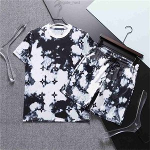 Mens Designer Tracksuits summer beach shorts Pullover sportswear sets Letters Print wholesalers for Womens Fashion casual Running t-shirt short Sleeve suits