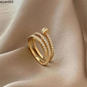 Modedesigner-Ring, Edelstahl-Schmuck, exquisiter vergoldeter Zirkon-Ring, Hochzeitsgeschenk