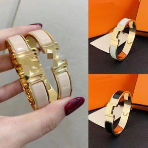 Designer armband smyckesdesigner för kvinnor klassisk titanstål emalj Bangle guldpläterad aldrig bleknar icke-allergisk