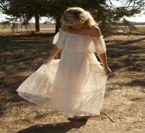 Vintage Country Style Boho Off the Shoulder Floor Length Beach Bridal Gowns Custom Made 2019 Charming White Lace Bohemian Wedding 7730496